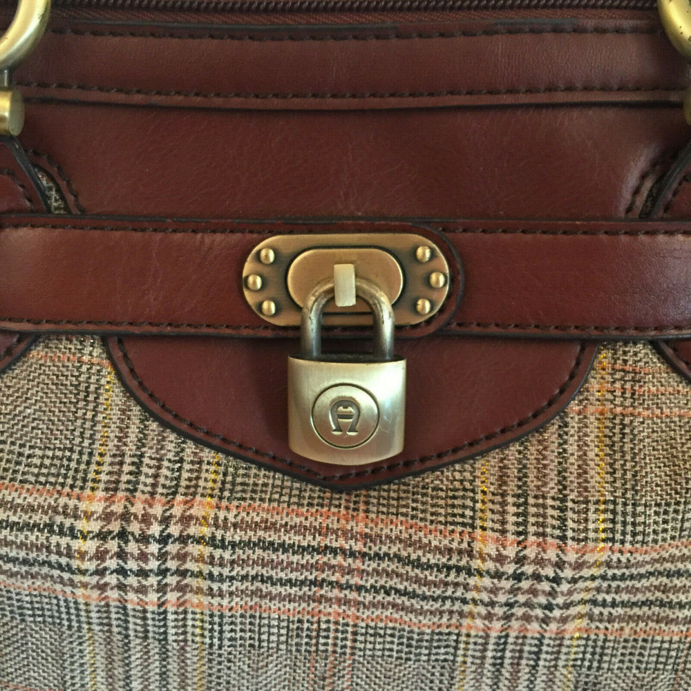 Vintage Etienne Aigner Brown Shoulder Bag - Picture 4 of 8